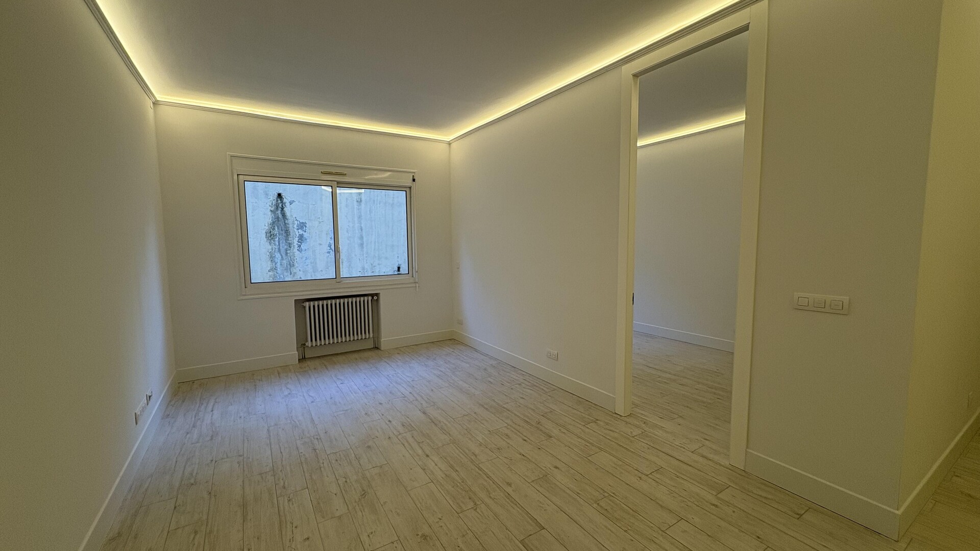OFFICE FOR RENT / LE CONTINENTAL