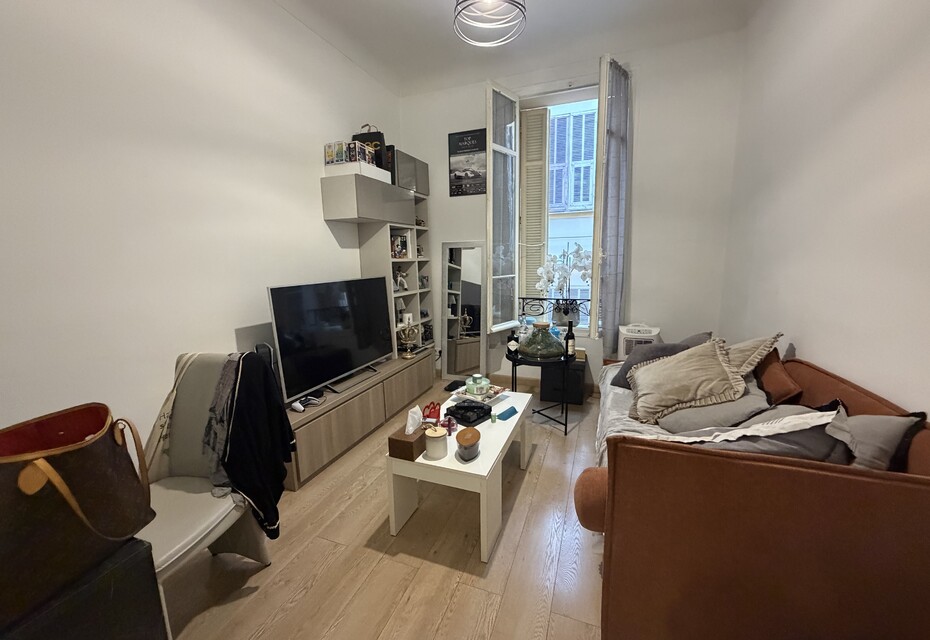 Deux pièces Villa Barbarin