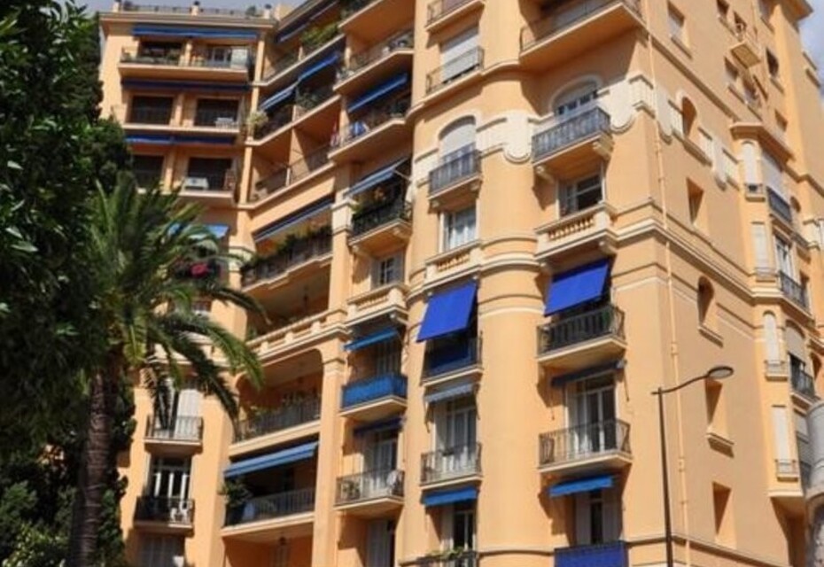 Penthouse rénové dans un immeuble bourgeois